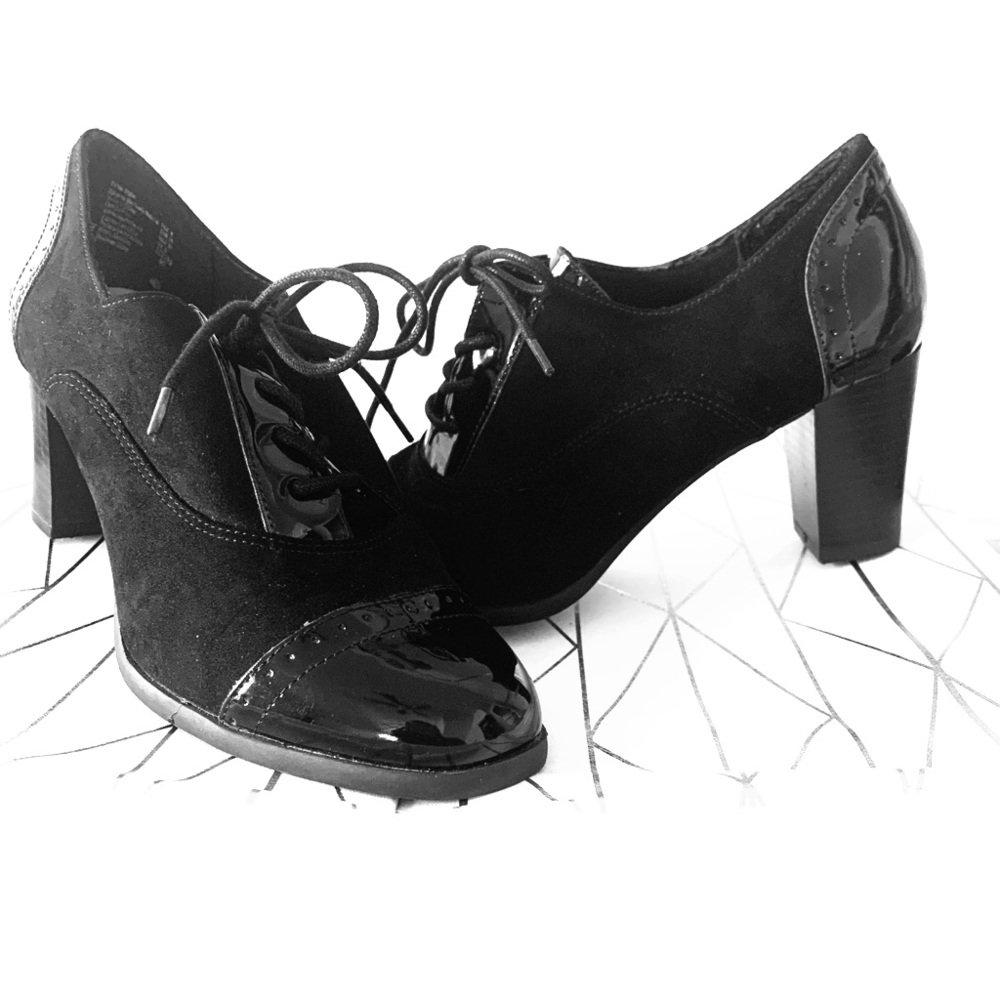 Oxford Patent Suede Pumps